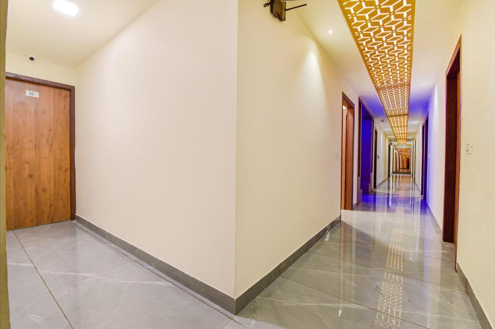 Hotel Avadh Palace, Subhash Bridge, Rto Circle, Ahmedabad Extérieur photo