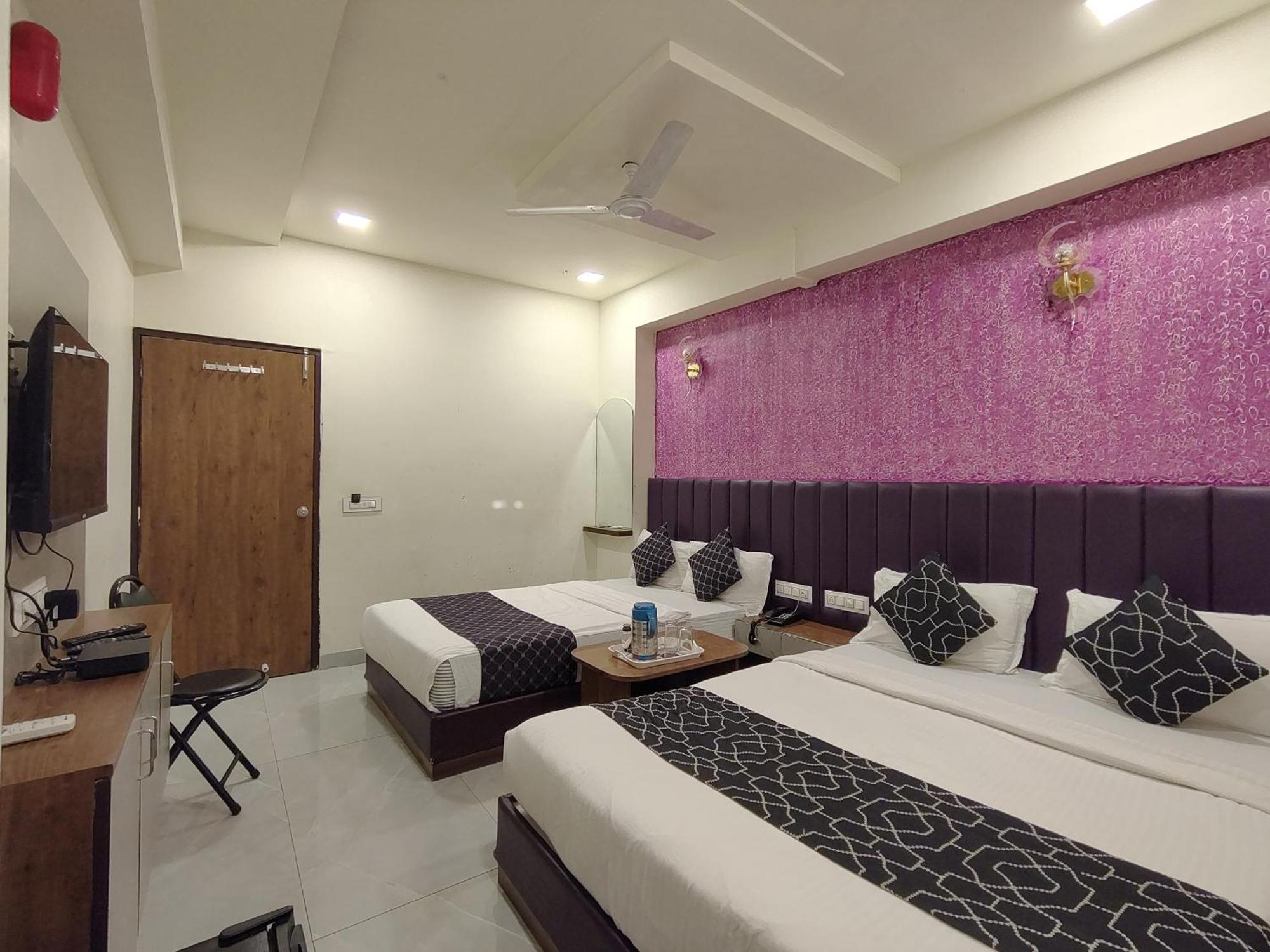 Hotel Avadh Palace, Subhash Bridge, Rto Circle, Ahmedabad Extérieur photo