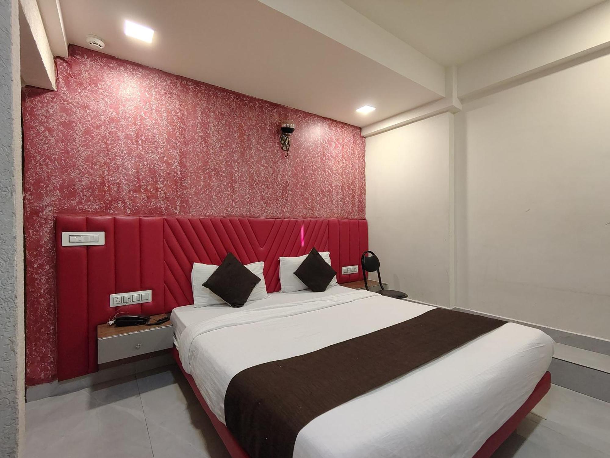 Hotel Avadh Palace, Subhash Bridge, Rto Circle, Ahmedabad Extérieur photo