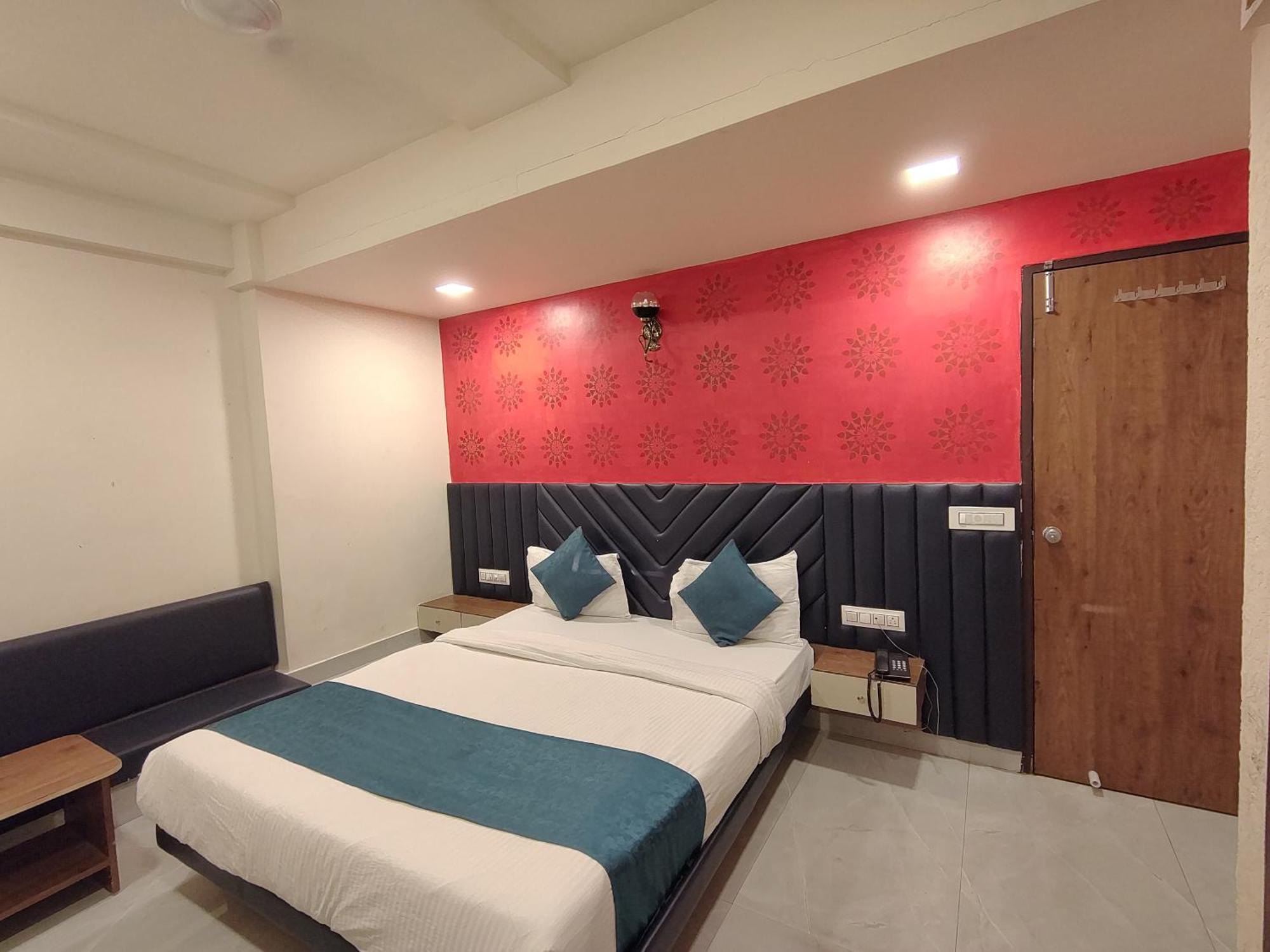 Hotel Avadh Palace, Subhash Bridge, Rto Circle, Ahmedabad Extérieur photo