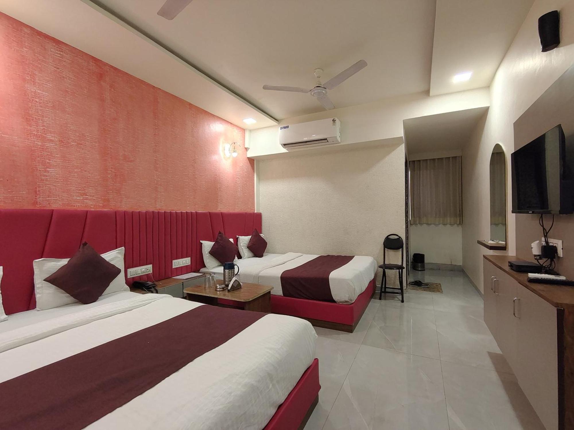 Hotel Avadh Palace, Subhash Bridge, Rto Circle, Ahmedabad Extérieur photo